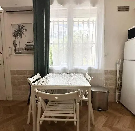 Appartement Parking Cosy Jardin Et Clim